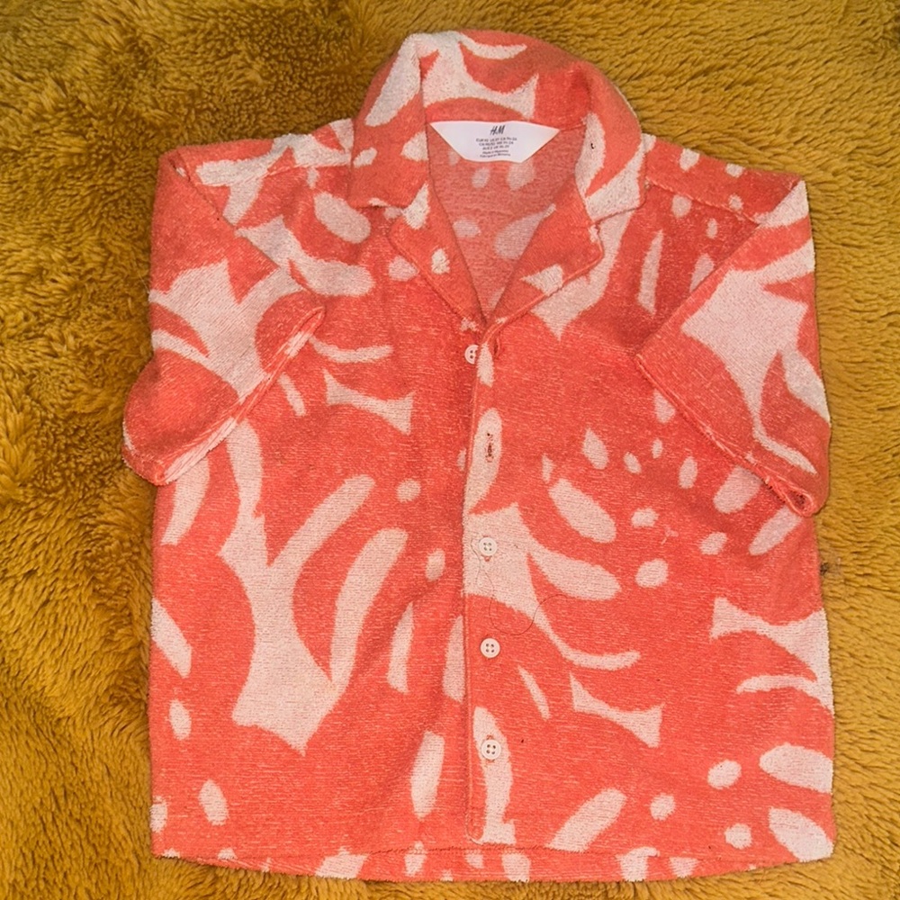 H&M Coral Patterned Button-Up Shirt